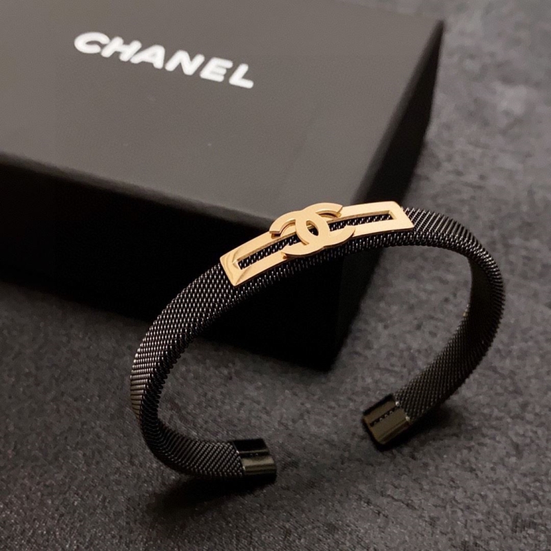Ch**el bracelets